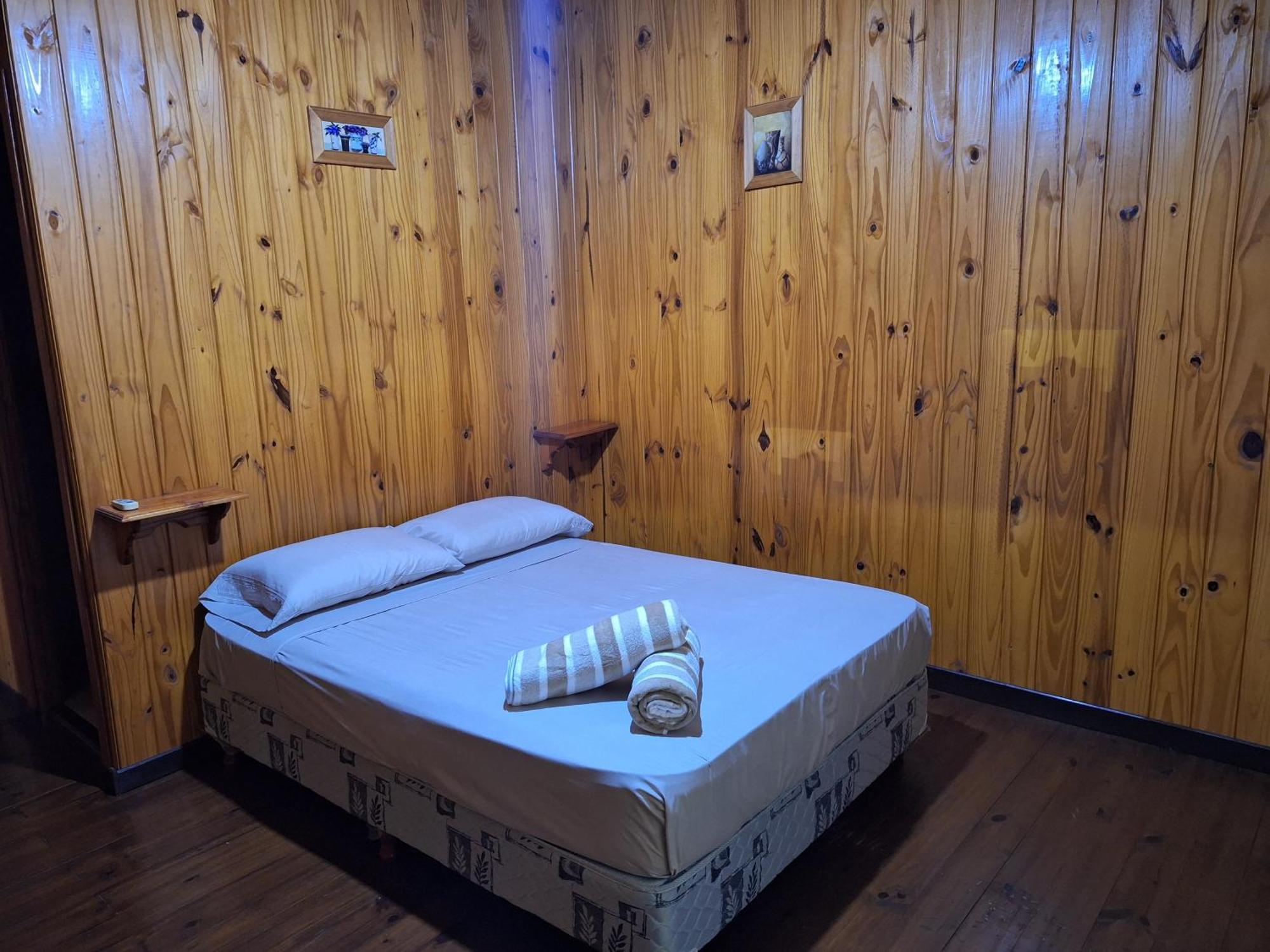 Hotel La Casona Puerto Iguazú Zimmer foto